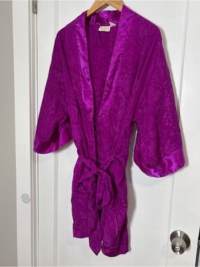 Victorias Secret Vintage 80s Short Robe belted kimono